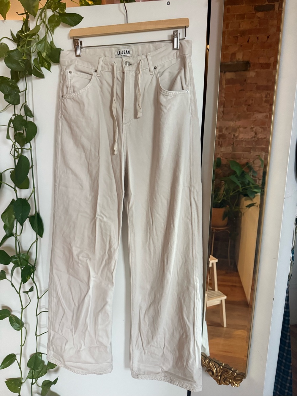 LE JEAN Women's Straight-Leg Jeans in Cream